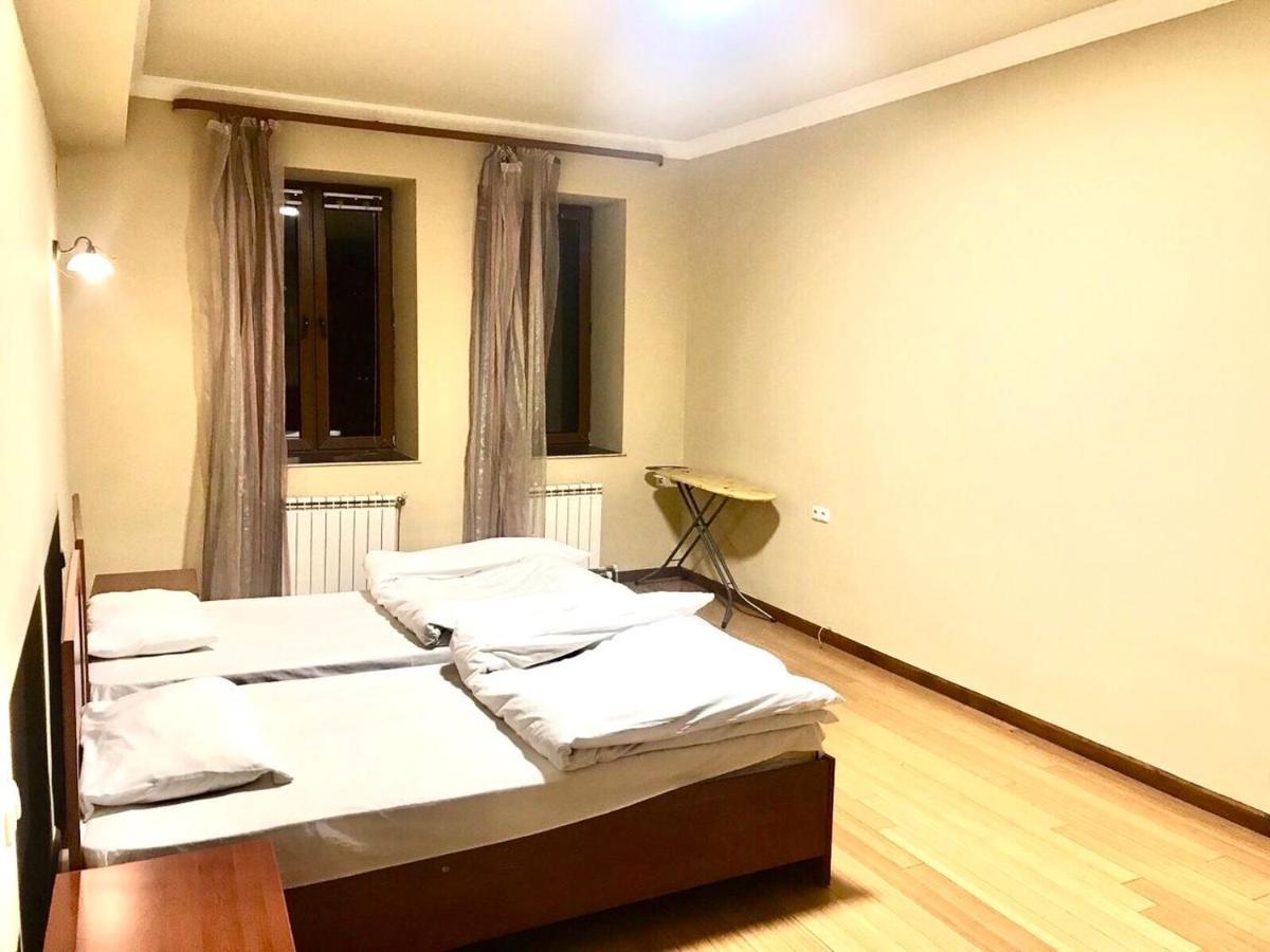 Mount Hood Apartments Yerevan Ngoại thất bức ảnh